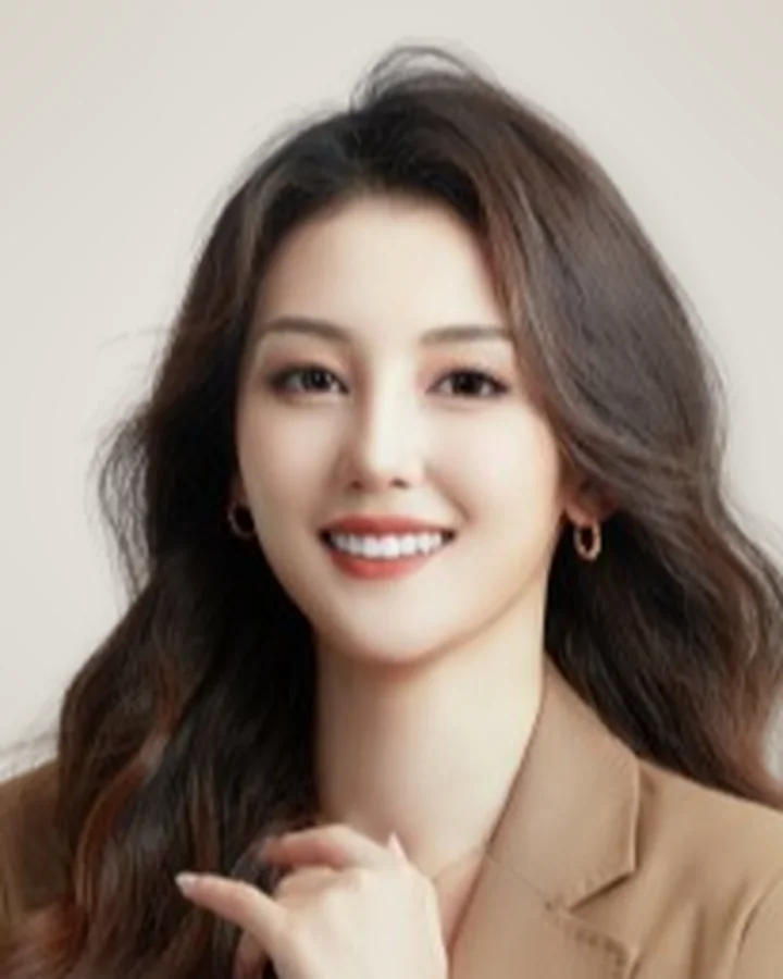 Yvonne Fang